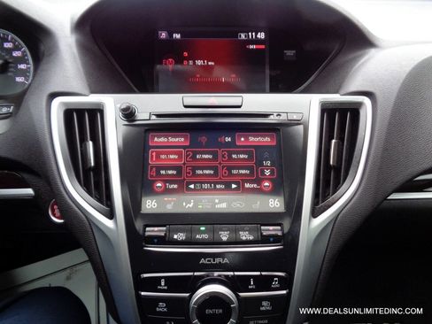 Used 2016 Acura TLX V6 image 12