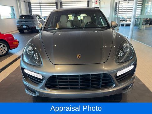 Used 2014 Porsche Cayenne GTS AWD/4WD image 4