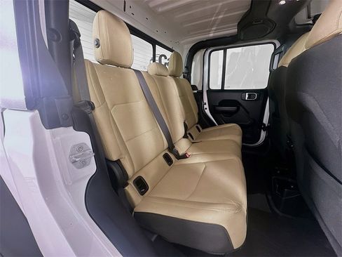 Used 2020 Jeep Gladiator Sport w/ Quick Order Package 24S image 28