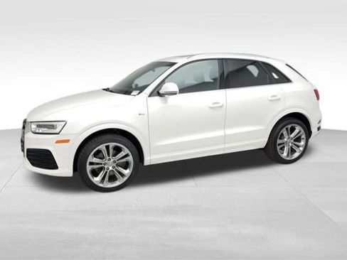 Used 2016 Audi Q3 2.0T Prestige w/ Prestige Package AWD/4WD image 6