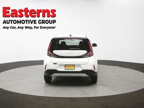 Used 2025 Kia Soul LX w/ LX Technology Package image 34