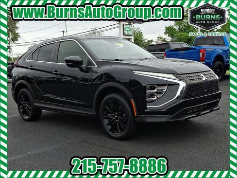 Used 2023 Mitsubishi Eclipse Cross LE AWD/4WD image 1
