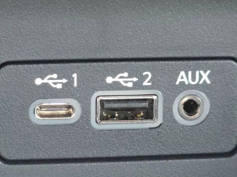 New 2025 Nissan Sentra SR w/ Midnight Edition image 10