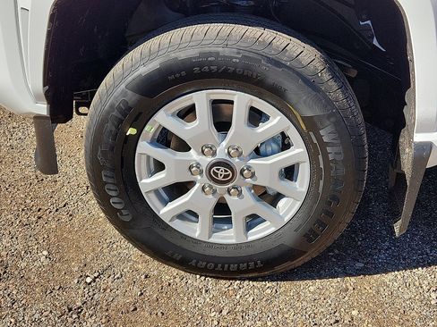 New 2025 Toyota Tacoma SR5 image 7