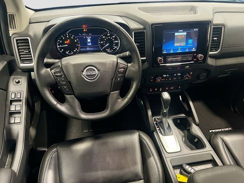 Used 2024 Nissan Frontier SL w/ Technology Package image 23