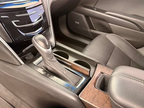 Used 2019 Cadillac XTS Luxury FWD image 4