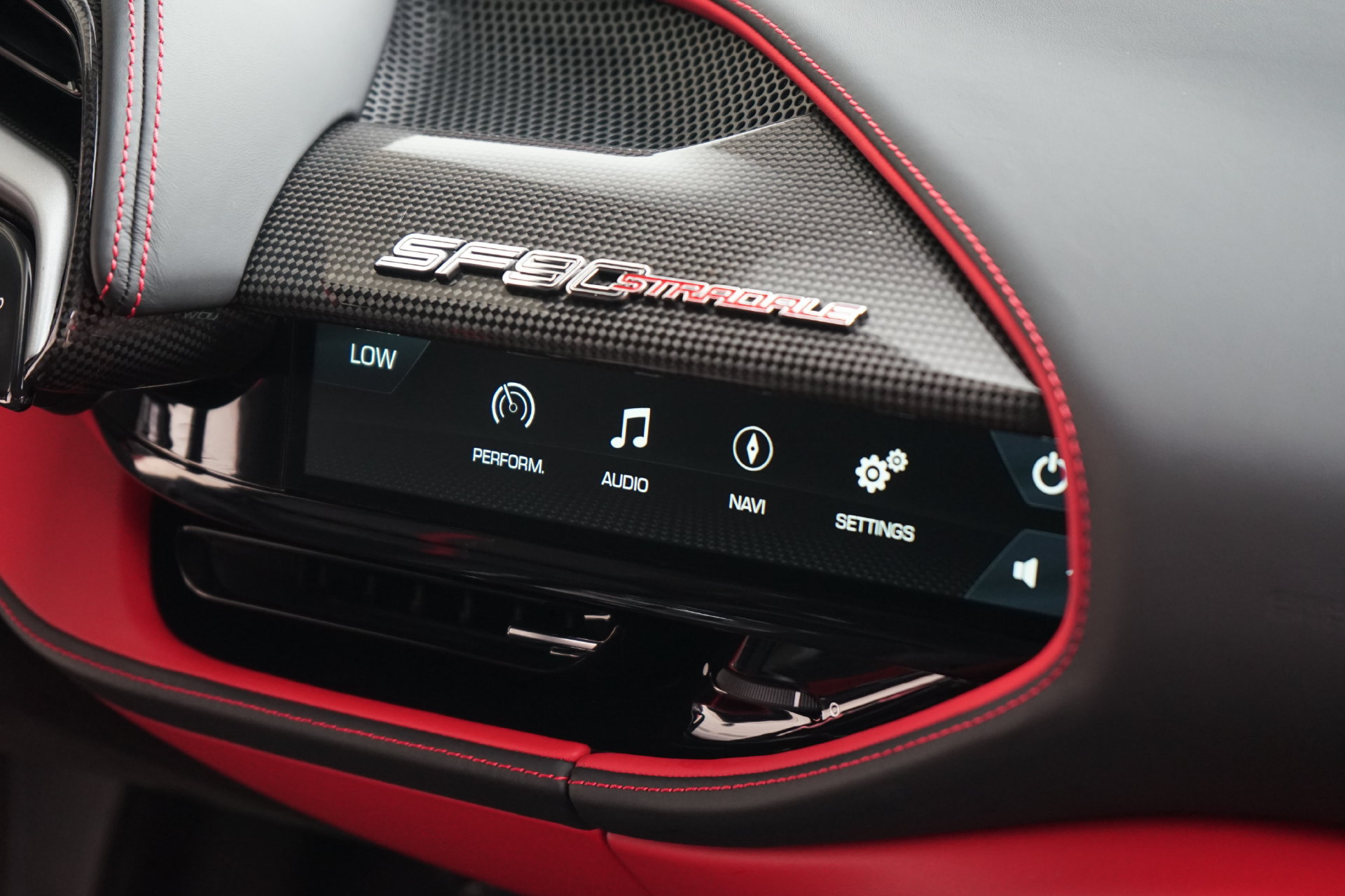 Used 2021 Ferrari SF90 Stradale AWD/4WD image 23