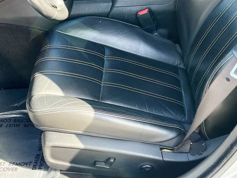 Used 2021 Chrysler 300 S RWD image 19