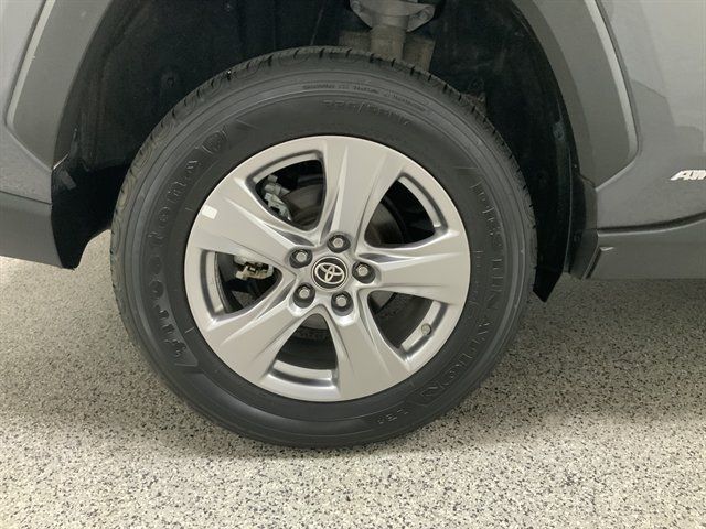 Used 2023 Toyota RAV4 LE AWD/4WD image 12