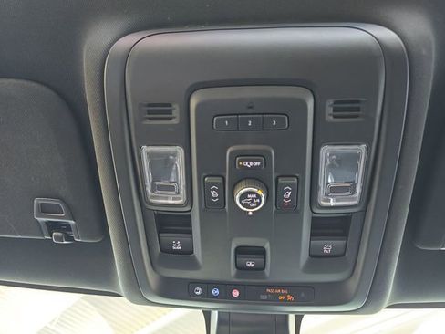 Certified 2021 Chevrolet Suburban High Country image 22