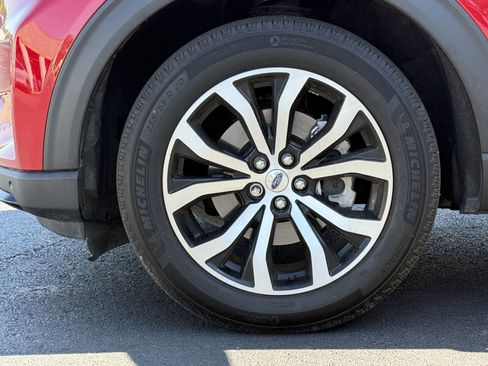 Used 2025 Ford Explorer ST-Line image 5