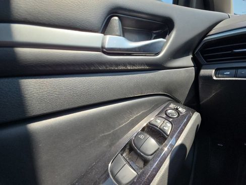 Used 2024 Nissan Altima 2.5 SR FWD image 32