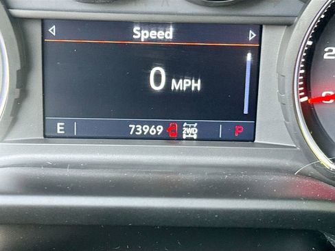 Used 2022 Chevrolet Silverado 1500 LTZ image 12