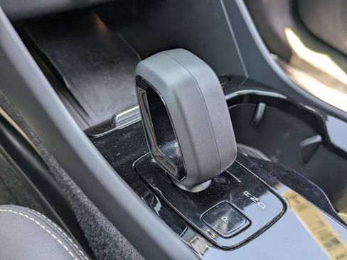Certified 2023 Volvo C40 P8 Recharge Plus w/ Protection Package Premier AWD/4WD image 20