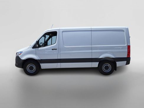 New 2025 Mercedes-Benz Sprinter 2500 image 2
