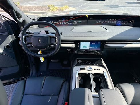 New 2025 Lincoln Navigator Reserve w/ Jet Appearance Package AWD/4WD image 19