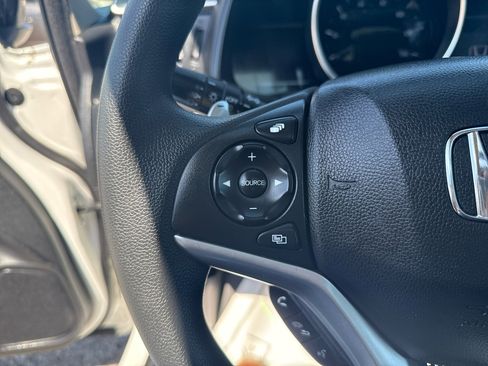 Used 2018 Honda Fit EX image 16