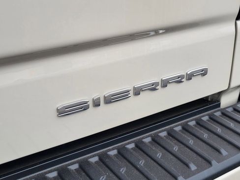 New 2026 GMC Sierra 1500 Denali image 9