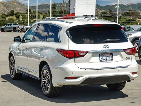 Used 2019 INFINITI QX60 Luxe w/ Essential Package FWD image 5