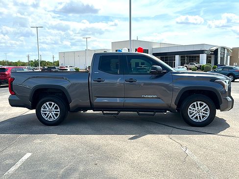 Used 2024 Toyota Tundra SR5 w/ SR5 Premium Package AWD/4WD image 9