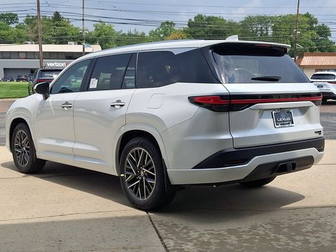 New 2026 Lexus TX 350 AWD image 3