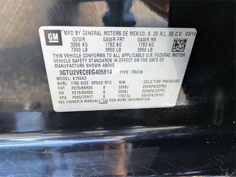 Used 2014 GMC Sierra 1500 SLT w/ SLT Crew Cab Value Package image 28