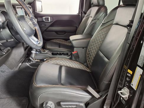Used 2022 Jeep Gladiator Overland AWD/4WD image 21