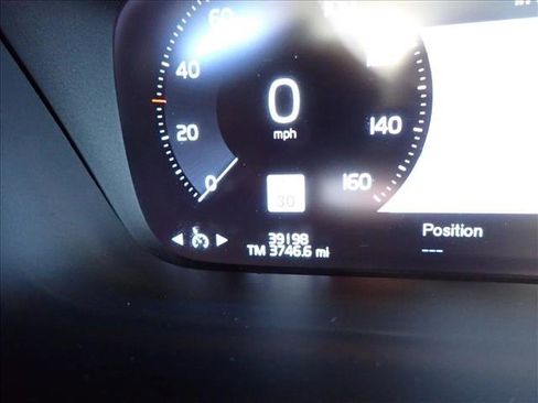 Used 2021 Volvo S60 T5 Momentum w/ Premium Package image 23