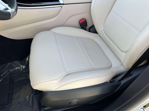 Certified 2025 Mercedes-Benz GLC 350e 4MATIC image 21