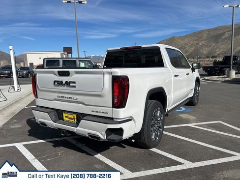 Used 2025 GMC Sierra 1500 Denali Ultimate image 7