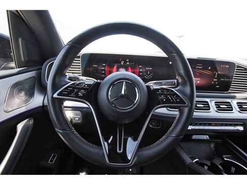 Used 2025 Mercedes-Benz GLS 450 4MATIC image 15