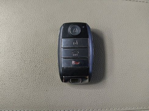 Used 2017 Kia Optima EX w/ Premium Package FWD image 32