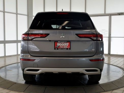Used 2023 Mitsubishi Outlander SE AWD/4WD image 7