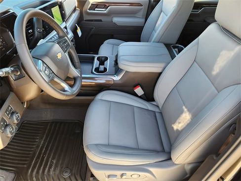 New 2026 Chevrolet Silverado 3500 LT w/ Texas Edition image 11