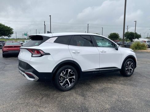 Used 2023 Kia Sportage EX FWD image 4