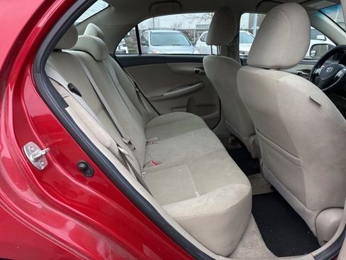 Used 2013 Toyota Corolla LE image 11