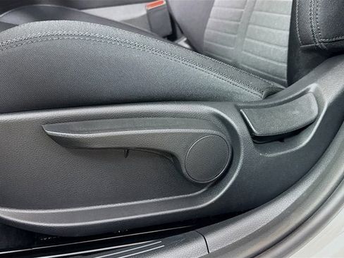 New 2025 Kia K5 LXS image 18