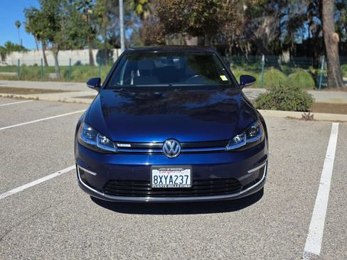 Used 2017 Volkswagen e-Golf SEL Premium image 19
