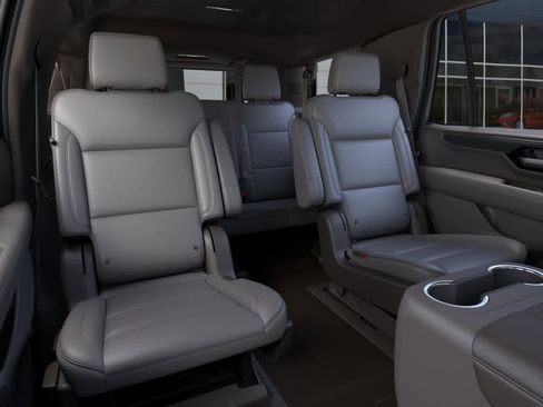 New 2026 GMC Yukon Elevation RWD image 17