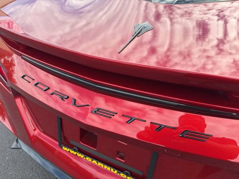 Used 2021 Chevrolet Corvette Stingray Premium Cpe w/ Z51 Performance Package RWD image 32