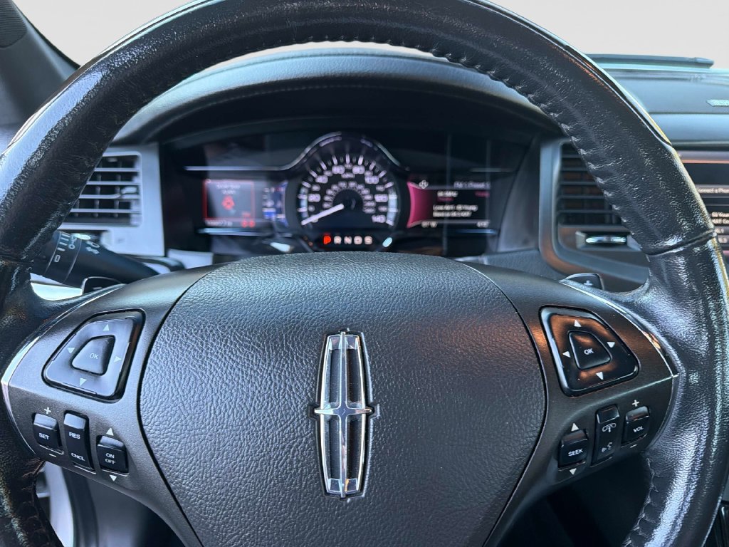 Used 2014 Lincoln MKS w/ Equipment Group 101A FWD image 27