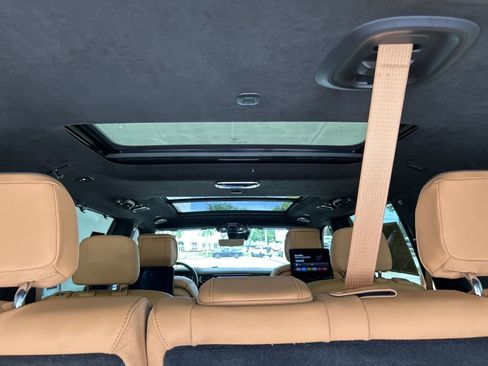 Used 2025 Jeep Grand Wagoneer L Series III w/ Rear Seat Video Group 1 AWD/4WD image 59
