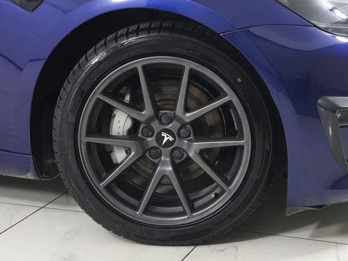 Used 2021 Tesla Model 3 Long Range AWD/4WD image 16