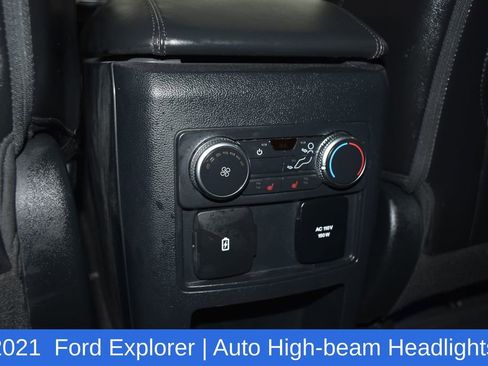 Used 2021 Ford Explorer Platinum w/ Equipment Group 601A AWD/4WD image 28