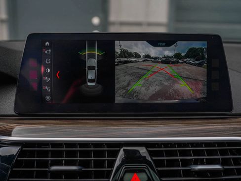 Used 2018 BMW 540i RWD image 17