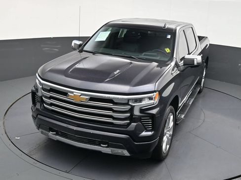 Used 2024 Chevrolet Silverado 1500 High Country w/ High Country Premium Package AWD/4WD image 20