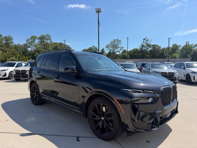 Used 2027 BMW X7 M60i w/ Executive Package AWD/4WD image 4