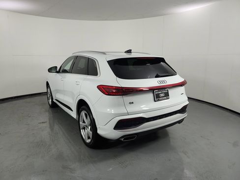 Used 2025 Audi Q5 Premium Plus w/ Premium Plus image 34