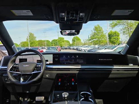 Used 2026 Cadillac Escalade V w/ LPO, ONYX Package AWD/4WD image 21