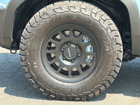 Used 2025 Toyota Land Cruiser AWD/4WD image 27